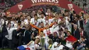 Sevilla mengukuhkan diri sebagai kampiun Liga Europa usai menumbangkan Benfica di laga final, Turin, Italia, (15/5/2014). (REUTERS/Albert Gea)