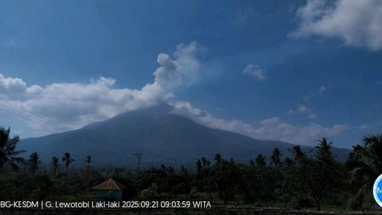 Fakta Mengejutkan! Gunung Lewotobi Meletus Tiga Kali dalam Sehari, Status Awas Level IV