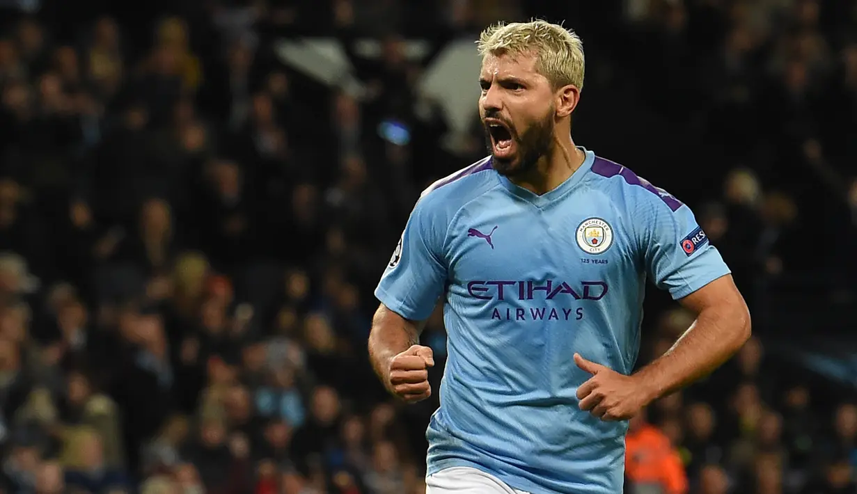 1. Sergio Aguero (12 Hattrick) - Saat ini Aguero menjadi pemilik hattrick terbanyak di Premier League. Aguero berhasil saat ini mencatatkan 12 hattrick bersama Manchester City. (AFP/Paul Ellis)