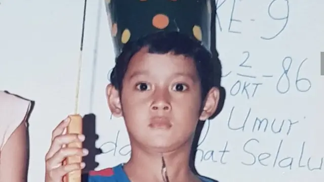 7 Potret Transformasi Dwi Sasono, Foto Kecilnya Mirip Sang Buah Hati