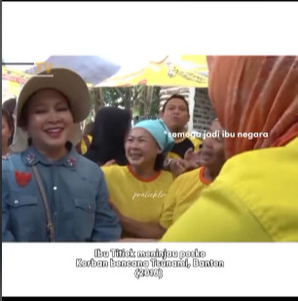 Senyum Malu-Malu Titiek Soeharto Saat Digoda Ibu-ibu