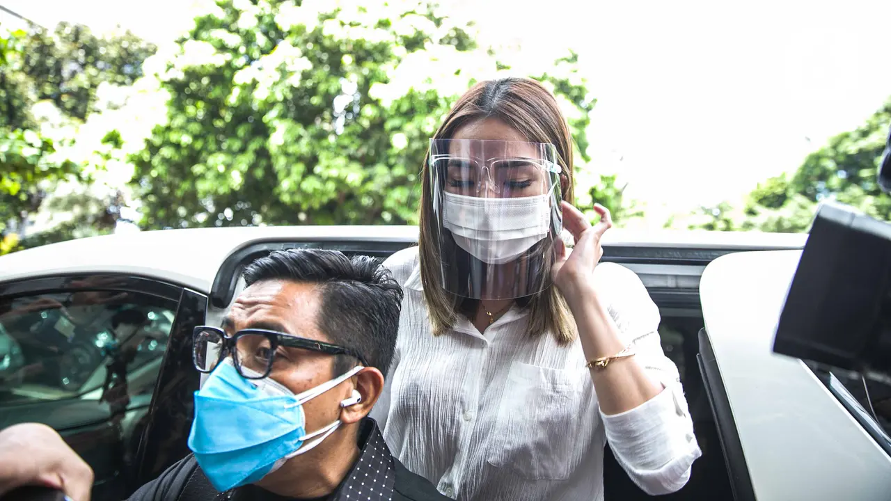 FOTO: Gisel Kembali Jalani Pemeriksaan Terkait Kasus Video Syur