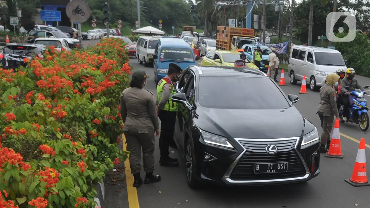 Jalur Puncak Jelang Malam Pergantian Tahun