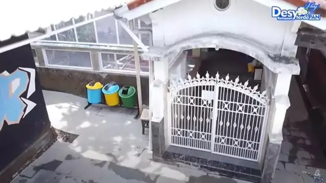 Dulu Pernah Tinggal di Gang Sempit, Berikut Potret Dapur Rumah Lama Desy Ratnasari yang Minim Perabotan