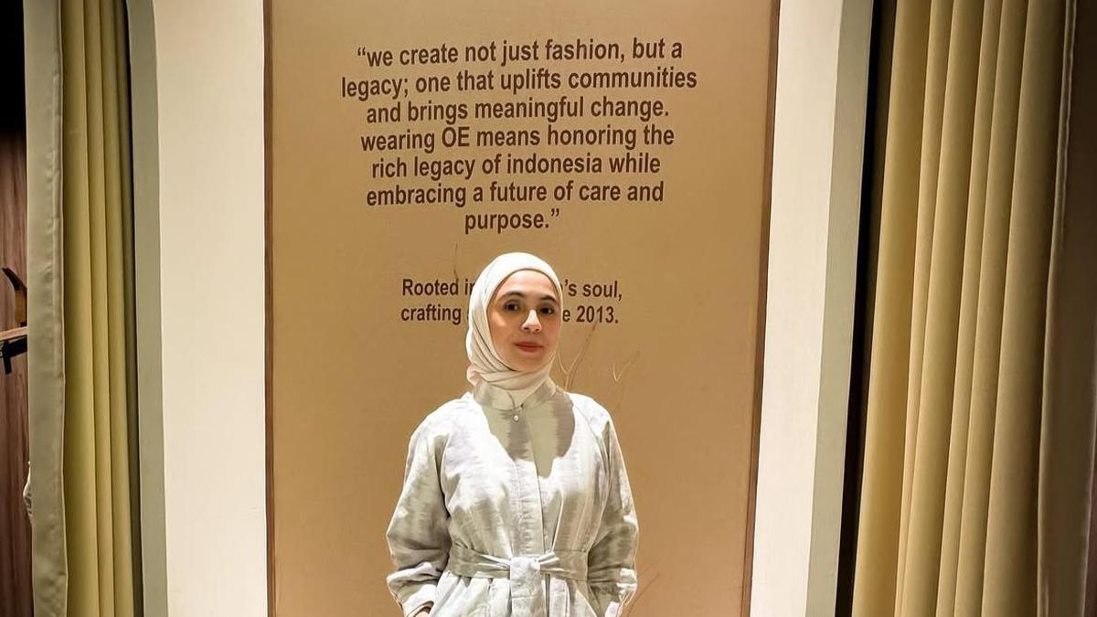 Punya Brand Muslim Wear Sendiri, Begini Cara Nycta Gina Padukan Outfitnya