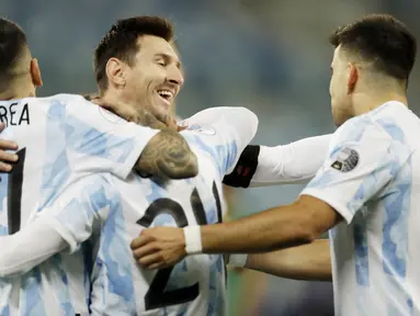 Argentina sukses meraih kemenangan besar dengan skor 4-1 atas Bolivia pada laga kelima Grup A Copa America 2021 di Stadion Arena Pantanal, Brasil, Selasa (29/6/2021). (AP/Bruna Prado)