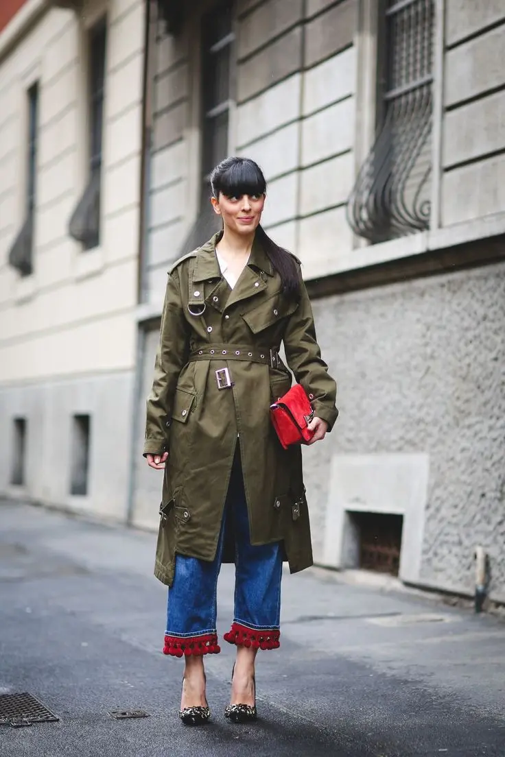 Long coat merupakan outer yang bisa menghangatkan tubuh dan membuat penampilan stylish. (Image: Pinterest)