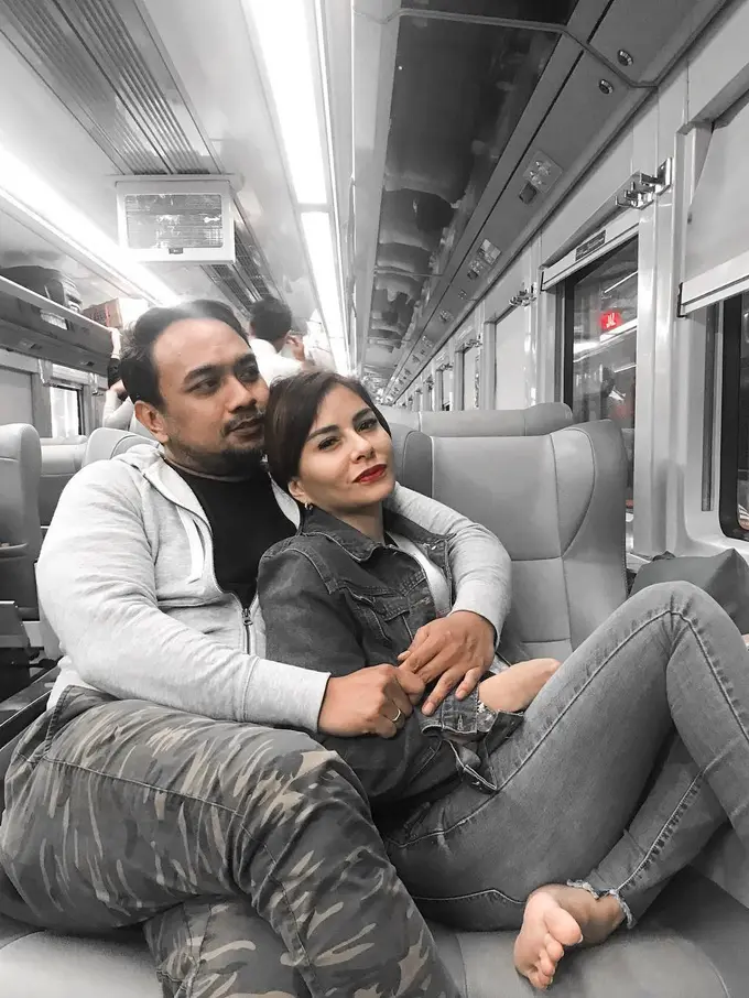 Bebi Romeo dan Meisya Siregar