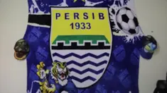 Para punggawa Persib Bandung bersiap untuk berangkat menuju Jakarta. Keberangkatan mereka dimeriahkan oleh sambutan para Bobotoh.