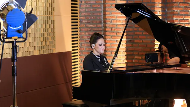 [Bintang] Maia Estianty