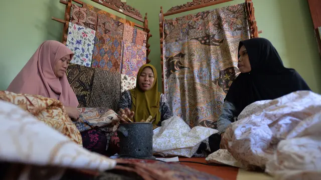 Terancam Punah, Batik Batang Kini di Simpang Jalan