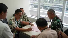 5 Tersangka Korupsi Motor Listrik BGN Diserahkan ke Penuntut Umum