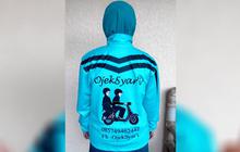 Para pengojek syar'i tetap lincah bermotor meski berbusana muslim