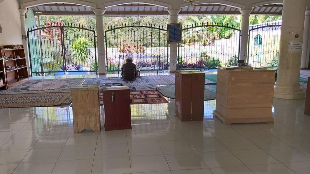 Wisata religi Mama Sempur di Plered, Purwakarta