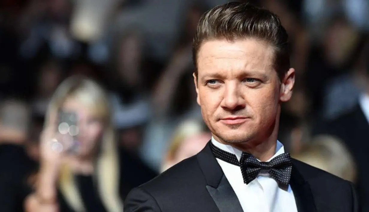 Jeremy Renner bahkan mengatakan bahwa Kim dan keluarganya tak miliki talenta apapun. (DNA India)