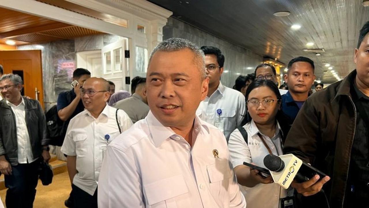Menhub Dudy Purwagandhi Tegaskan Penutupan 172 Perlintasan Sebidang Ilegal Demi Keselamatan Kereta Api