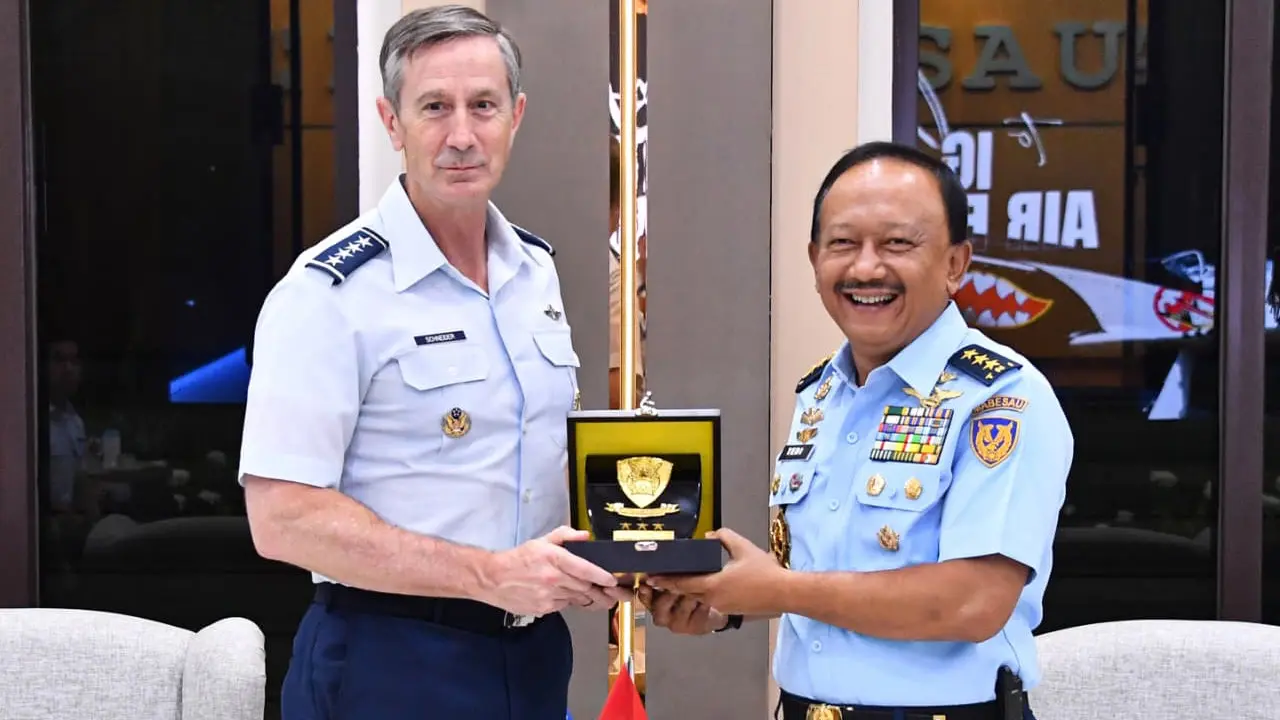 Kunjungan Kehormatan COMPACAF