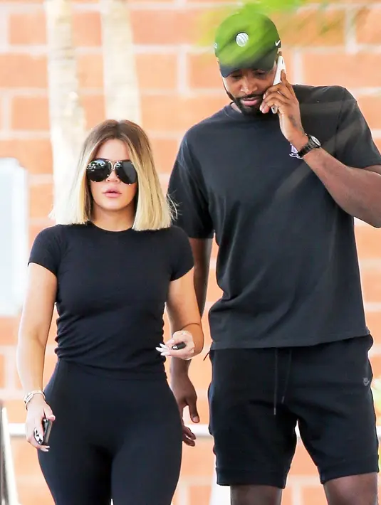 Kini Khloe Kardashian sedang menata kembali hubungannya bersama Tristan Thompson usai skandal perselingkuhan. (BACKGRID - USWeekly)
