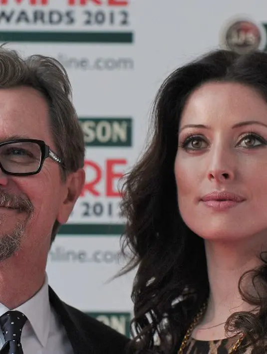 Perceraian Gary Oldman dan Alexandra Edenborough resmi setelah delapan bulan lalu mereka mengumumkan perpisahan.  (AFP/Bintang.com)