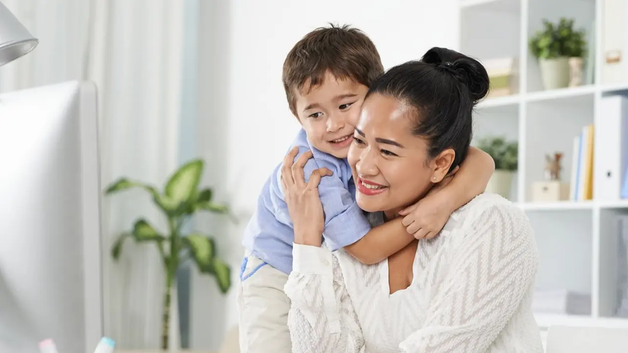 Jadi Super Mom yang Multitasking Berbekal Gadget, Kenapa Nggak?