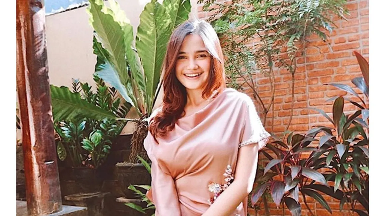 7 Penampakan Isi Rumah Syifa Hadju, Serba Warna Putih