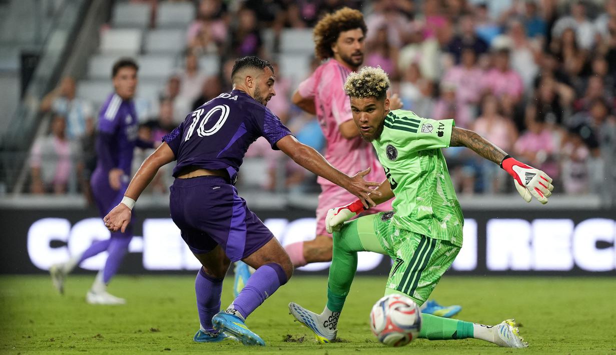Namun, tiga gol tersebut secara mengejutkan mampu disamakan melalui hattrick Martin Ojeda (39', 68', 79' (P)). (AFP/Getty Images/Calvin Hernandez)