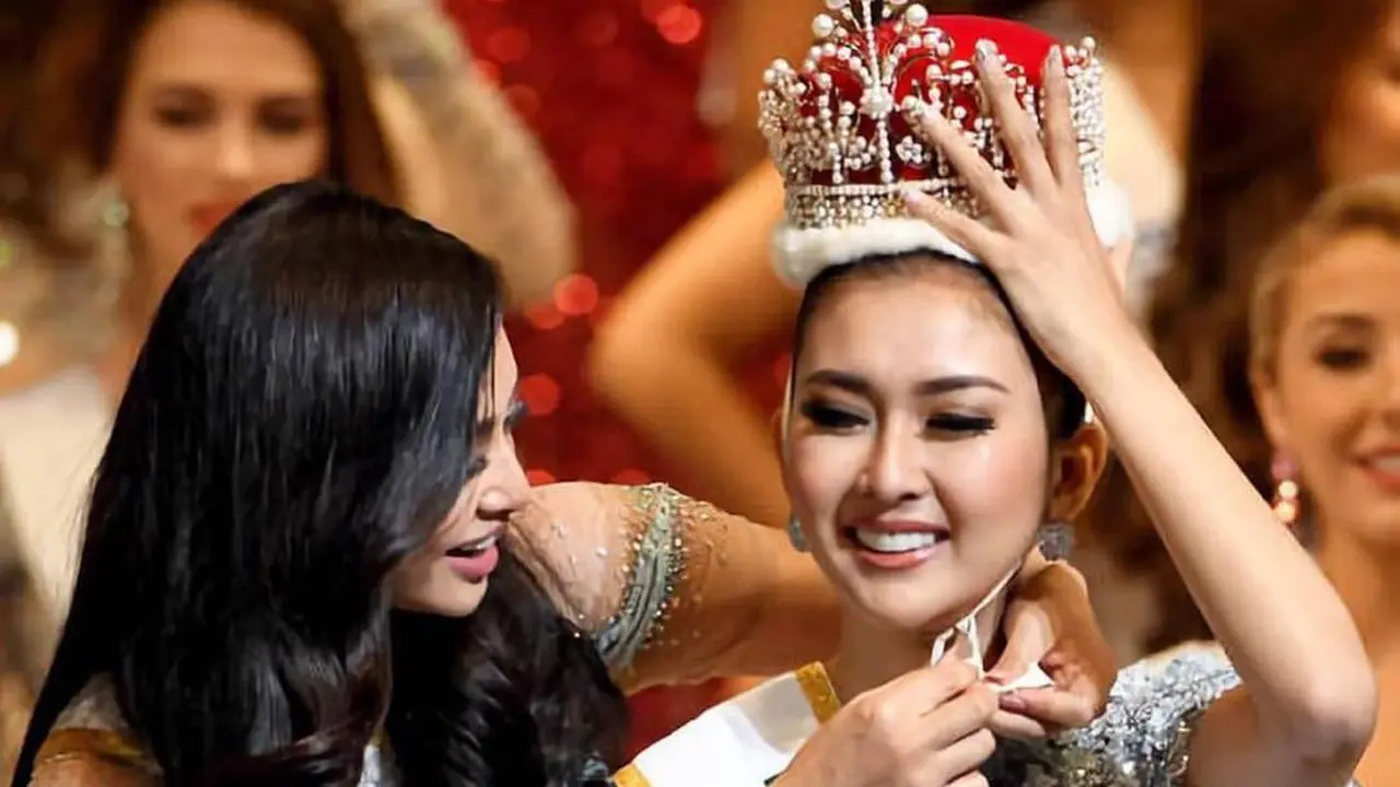 Miss International 2017 Kevin Liliana (https://www.instagram.com/p/CnwUY4RB0xF/)