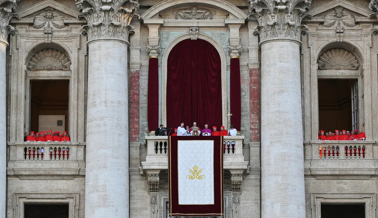 Robert Francis Prevost menjadi paus pertama dari Amerika Serikat. (Stefano Rellandini/AFP)