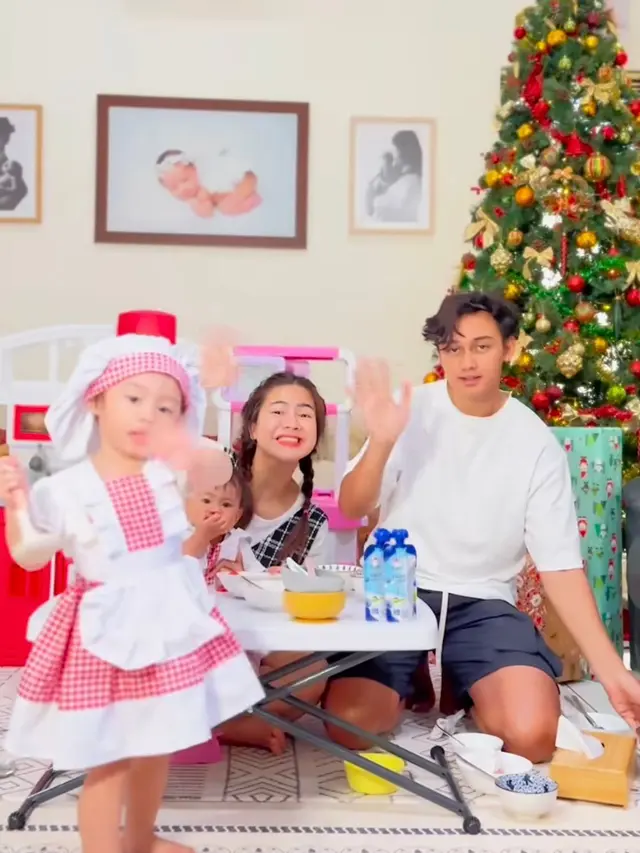 Potret Zefanya Graneth Emmanuela dan Keluarga (Instagram/@felicyagelista_)