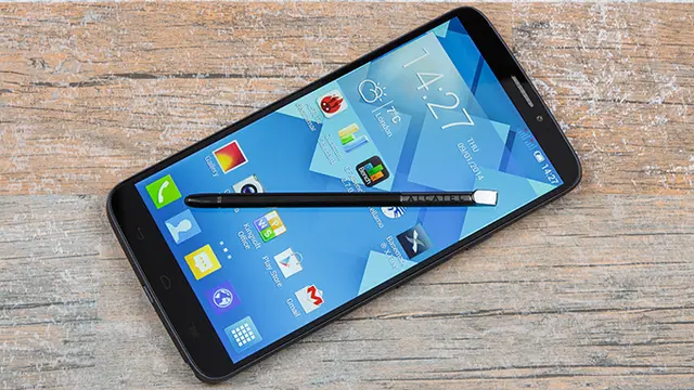 Jajaran Smartphone Baru yang Mejeng di CES 2015