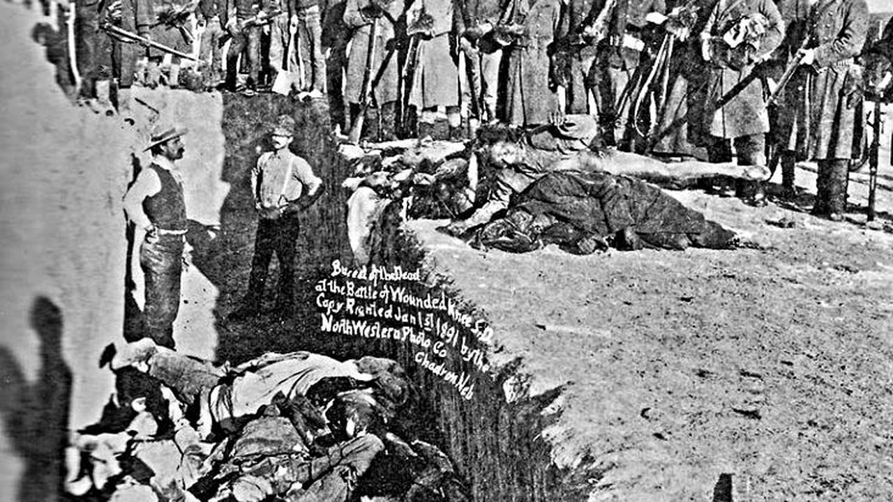 29-12-1890: Pembantaian 146 Suku Indian Sioux oleh Kavaleri 7 AS 