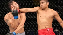 Jeka Saragih (kanan). (Photo by Jeff Bottari/Zuffa LLC for UFC.com)