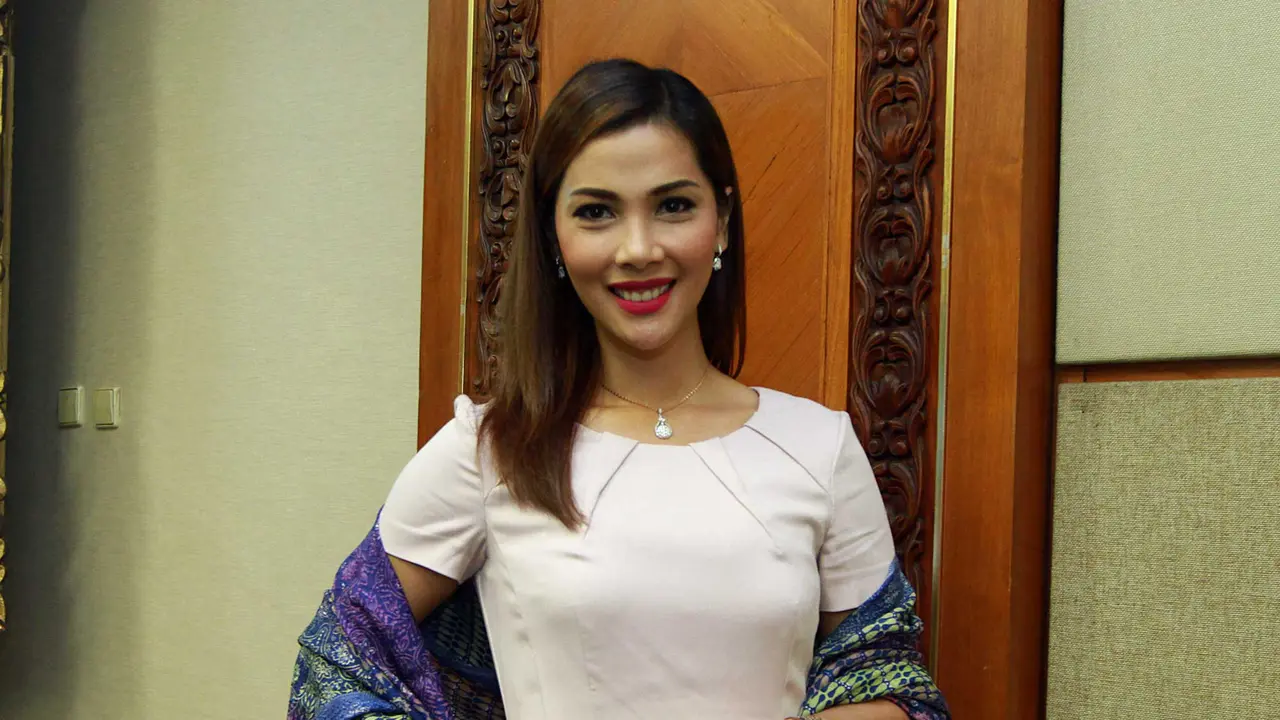 Nadia Mulya