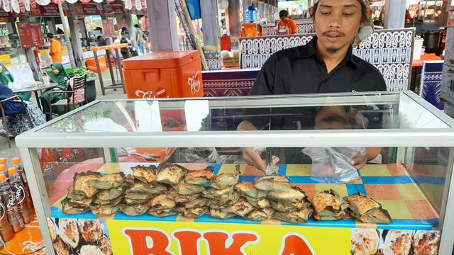 Bubur Kampiun, Nikmatnya Srikaya Berpadu dengan Manisnya Gula Aren