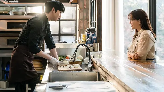 Business Proposal. (Instagram/ sbsdrama.official)