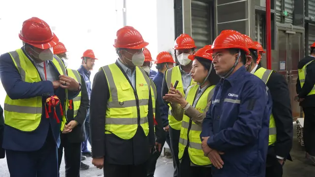 Menteri Rosan Bertemu Tiga Perusahaan Raksasa Tiongkok Bahas Percepatan Investasi Mobil Listrik di Indonesia