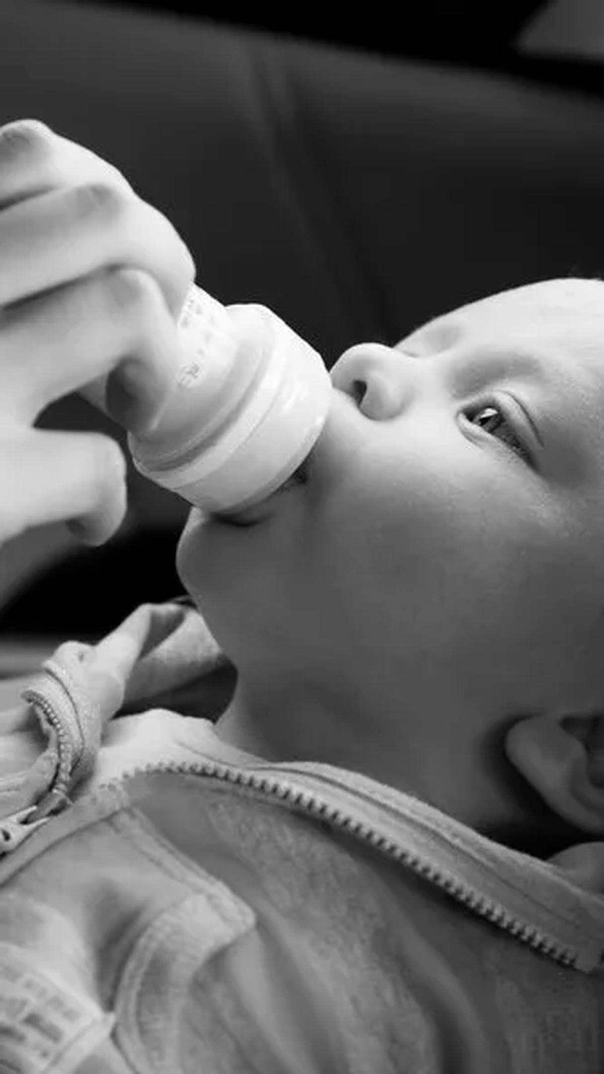 Jika terdapat pertanyaan atau ketidakpastian, selalu konsultasikan dengan dokter anak untuk mendapatkan panduan yang sesuai. Remember, health comes first!