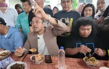 Terbang ke Lampung, Potret Raffi Ahmad Diserbu Warga saat Makan Bubur Bareng Calon Gubernur