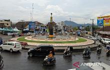 Antisipasi Cuaca Ekstrem, Polisi Tambah Papan Peringatan Jalur Cianjur
