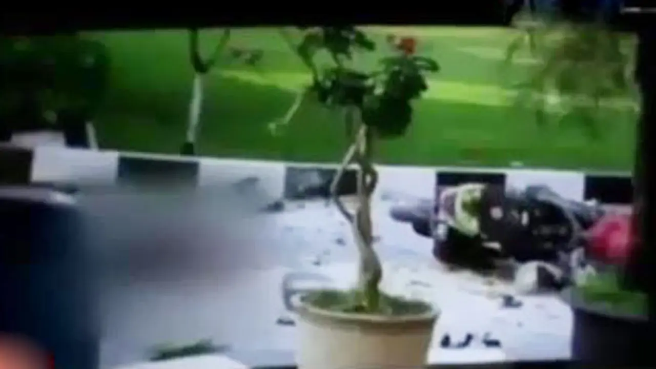 VIDEO: Bom Bunuh Diri di Solo Terjadi Saat Apel Pagi