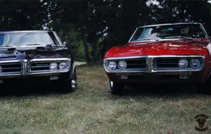 Ketika Pontiac Firebird 1967 Jadi Teman Ngopi