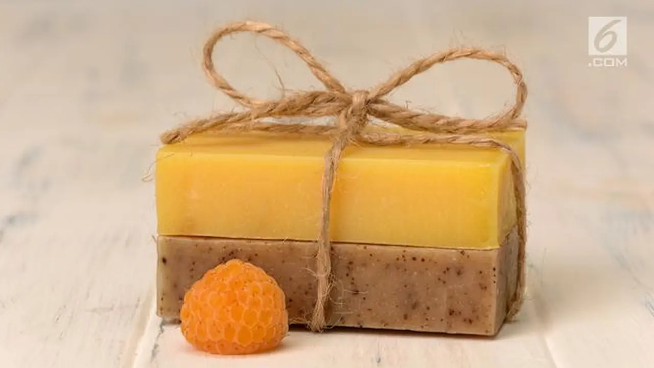Buat Sendiri Lotion Bar untuk Melembapkan Kulit di Bulan Puasa