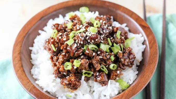 Asian chicken rice bowl/Copyright blackberrybabe.com