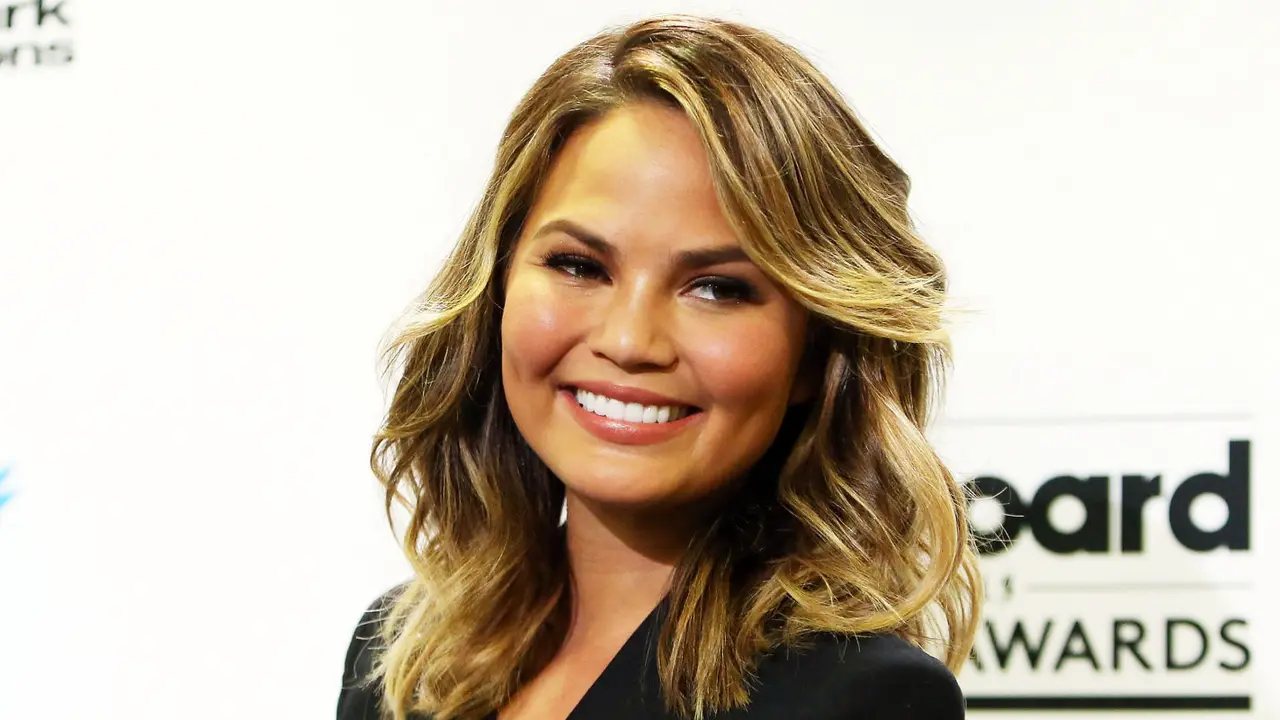 [Bintang] Chrissy Teigen
