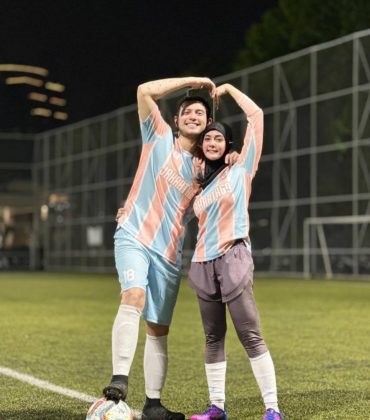 Pose Romantis