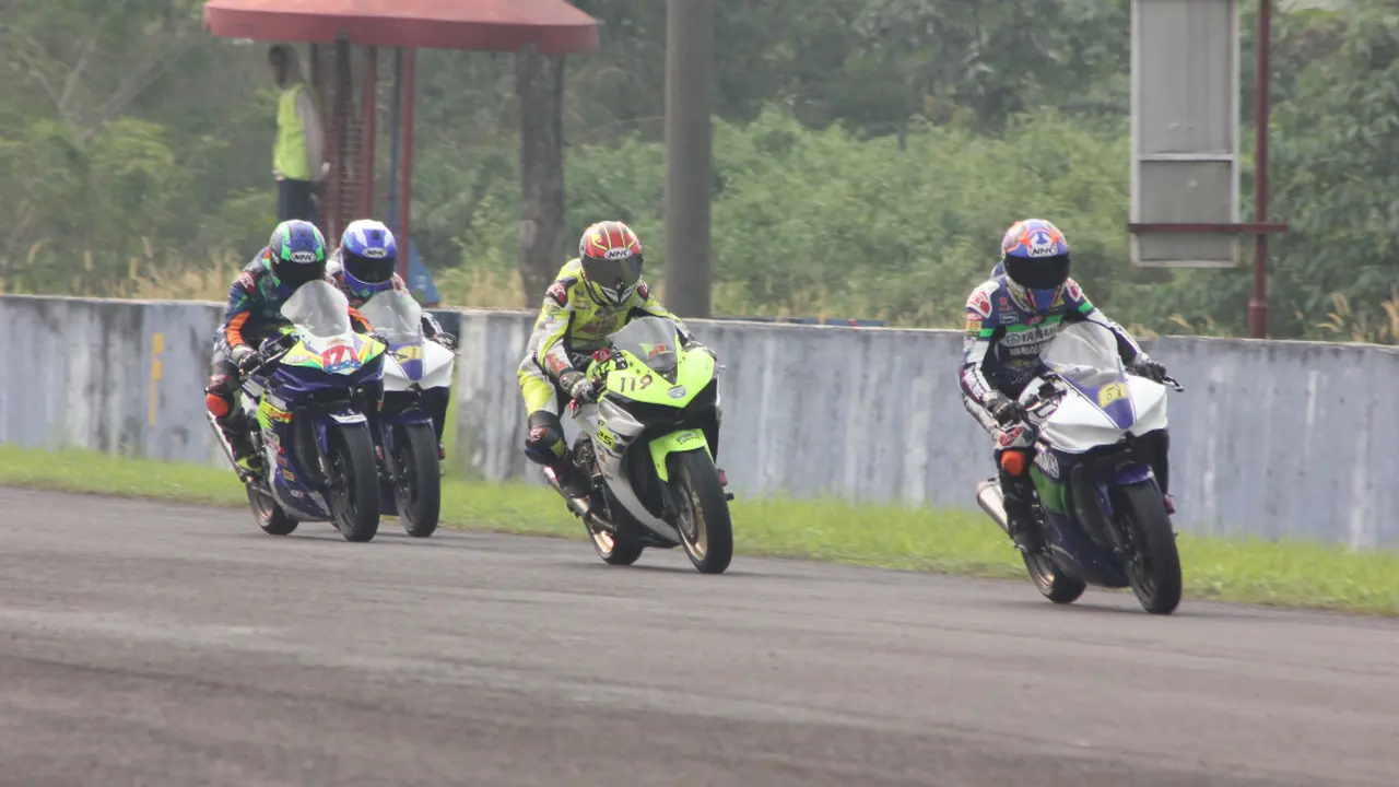 Komunitas Makin Ramai Ikut Yamaha Sunday Race