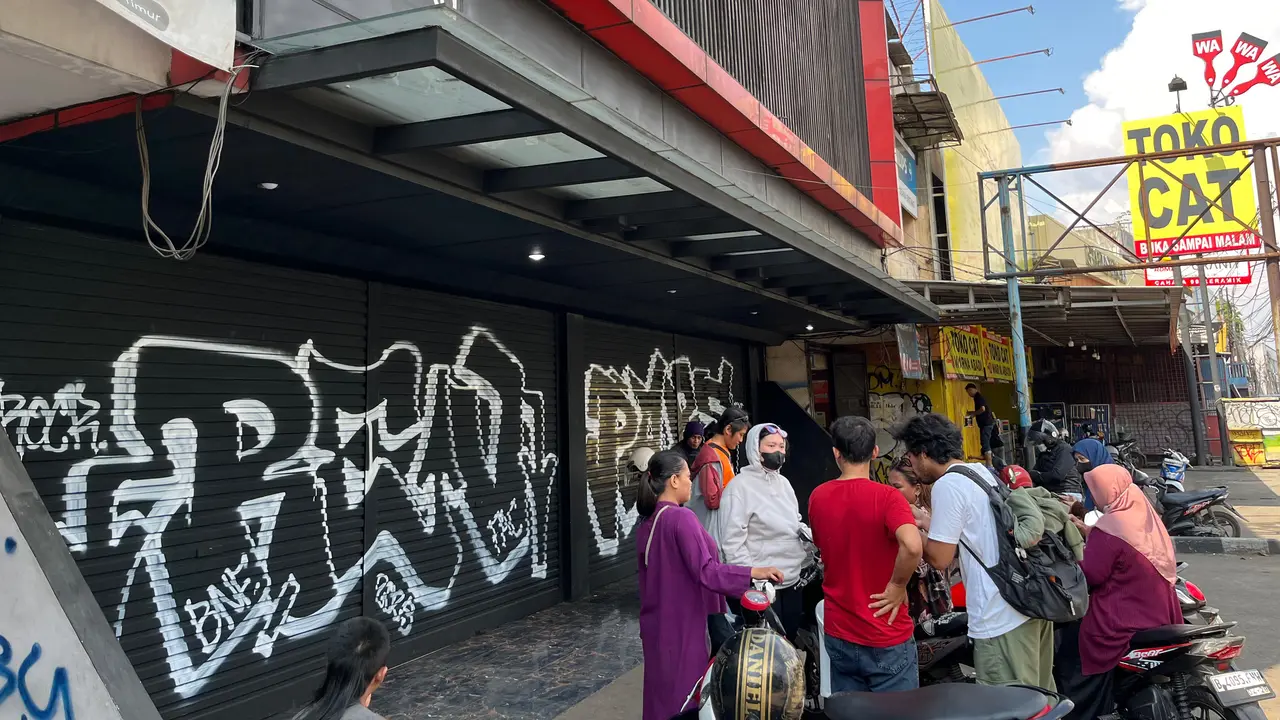 Salah satu kantor Worldcoin di Bekasi, tepatnya di Jalan Insinyur H. Juanda. (Foto: Liputan6.com/Gagas Y)