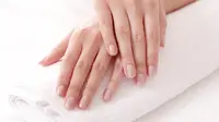 Tips Merawat Kuku Agar Tetap Terlihat Cantik