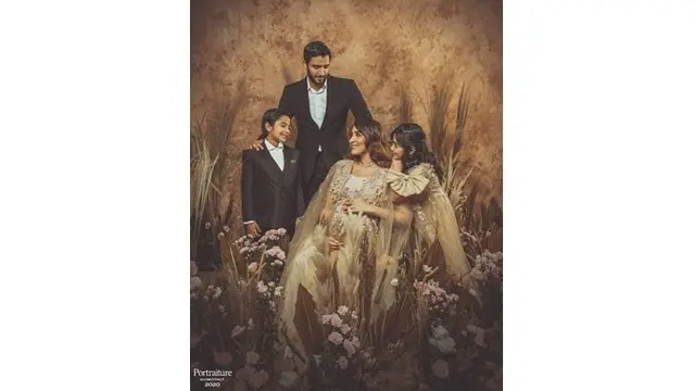 7 Potret Maternity Shoot Tania Nadira, Tampil Elegan