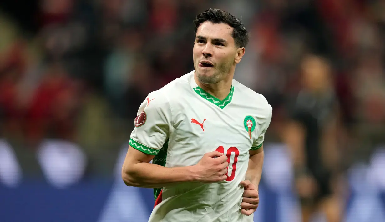 Gol tersebut berhasil membawa Maroko unggul 1-0 pada menit ke-26 dan membawa tuan rumah menang dengan skor 2-0 atas Kamerun. (AP Photo/Mosa'ab Elshamy)